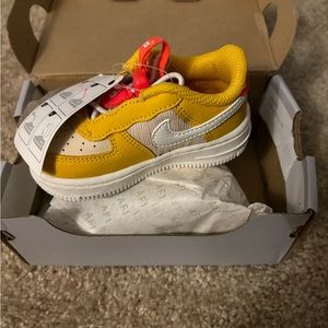 Air Force 1 toggle